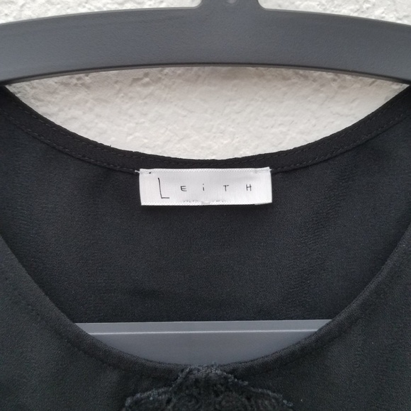 Leith Black Racerback Shift Dress W/Crochet Detail - Picture 3 of 4